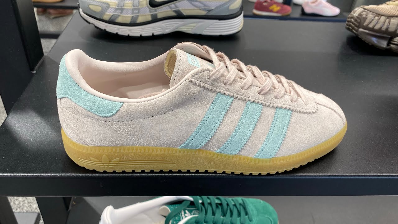 ★ADIDAS★ BERMUDA BRMD W Putty Mauve JS0256 ★大人気★ Adidas BRMD (Putty Mauve/ Semi Flash Aqua/ Gum) - Style Code