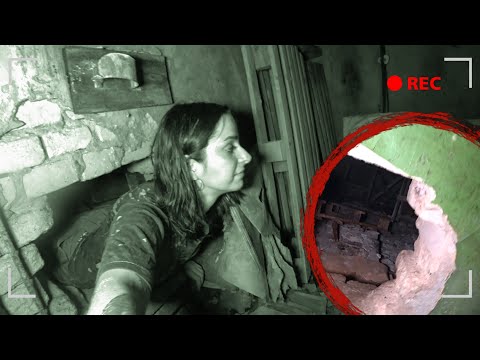 ПОЛЗУ ЧЕРЕЗ ДЫРУ В ТАЙНОЕ ПОМЕЩЕНИЕ