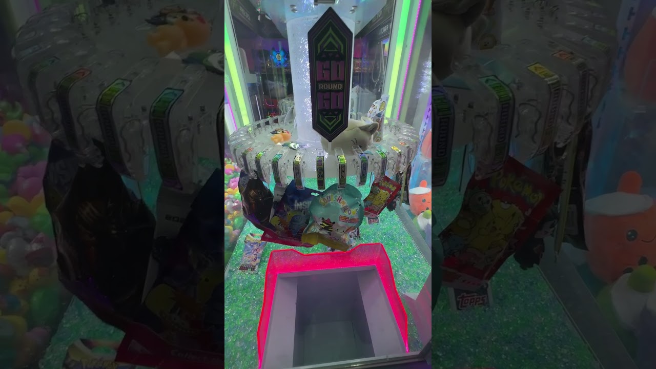 I WON POKEMON CARDS From This Arcade Game!