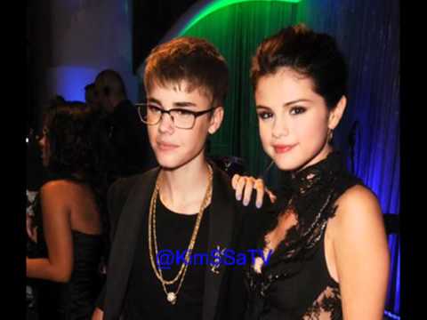 Justin Bieber & Selena Gomez - Backstage at the 2011 MTV Video Music Awards  (August 28 - Pictures)