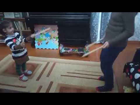 რითმის შეგრძნება ჯოხების დახმარებით.