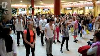 Tunak Tunak Tun + Gangnam Style (Flashmob @ Solaris)