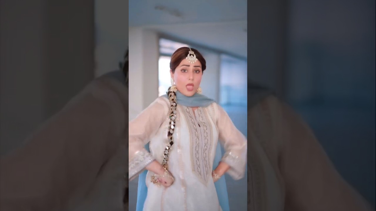 Hina Khan Sassy Moves on Khaand Laggdi 🫶❤️ 