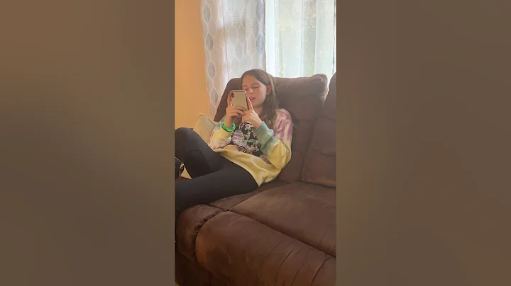 Sarah singing Hamilton