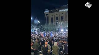 Тысячи людей вышли на протест в Грузии. Они не хотят принятия закона об иноагентах