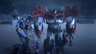 Transformers: Prime: Optimus Prime vs Predaking