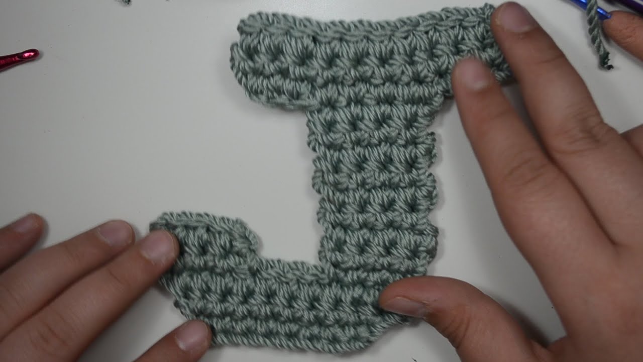 تعليم #الكروشيه: حرف J -  how to Crochet: LetterJ