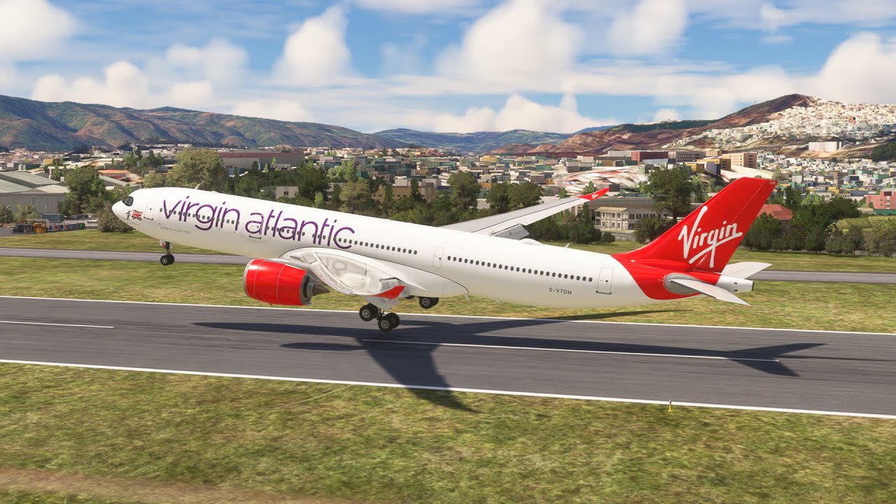 INSANE Crosswind Landing! Boeing 777 Pilot Skills on Another Level