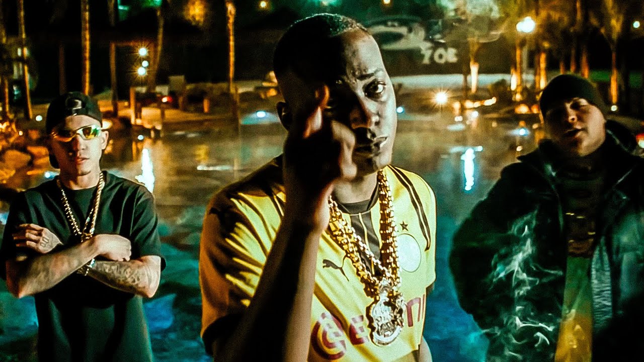 REVOADA ME NAMORA - MC GP, MC Negão Original - FAMOSINHA NO INSTA (VIDEO OFICIAL) REVOADA ME NAMORA - MC GP, MC Negão Original - FAMOSINHA NO INSTA (VIDEO OFICIAL)