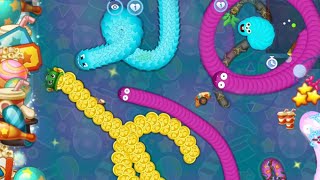 Giant Worm Takes Over WormsZone Slither Snake screenshot 2