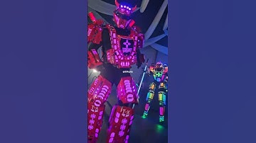 LED ROBOTS SHOW #ledrobots #robot #viral #ledlights #led #ElRojito #shorts #mirrorman #ledman #yt