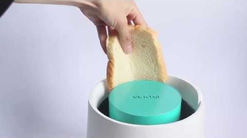 The toasts served by this curved toaster greet you with a smile
