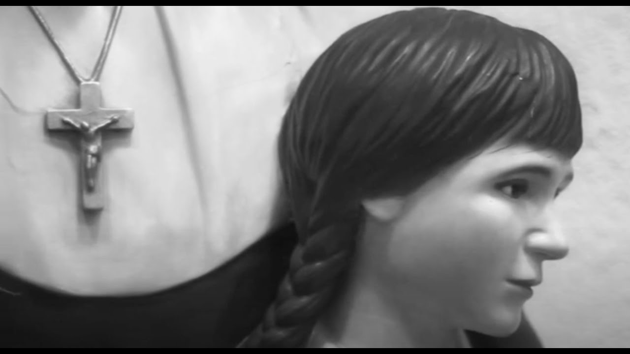 Documental histórico de las Religiosas Franciscanas de Nuestra Señora del Refugio