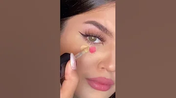 الطريقة الصحيحه لوضع احمر الخدود 2022 