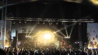 MadBall - Invigorate (Groezrock 2011)