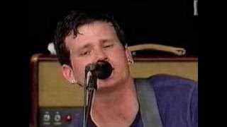 Blink 182 - Aliens Exist (Live At Sydney Big Day Out 2000)