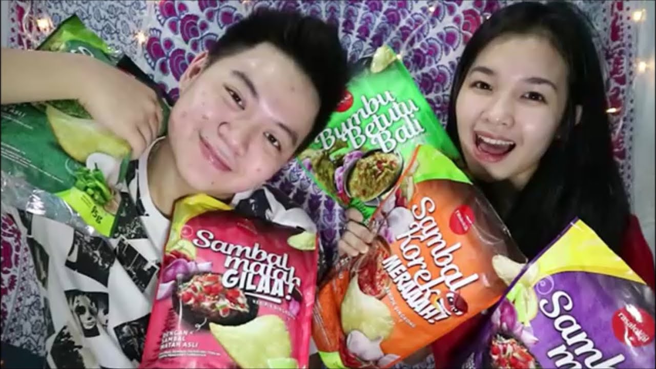 Keripik Singkong SUPER PEDESSS | Cobain Semua Rasa RASALOKAL