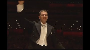 Sullivan 'Overture di Ballo' - John Wilson conducts