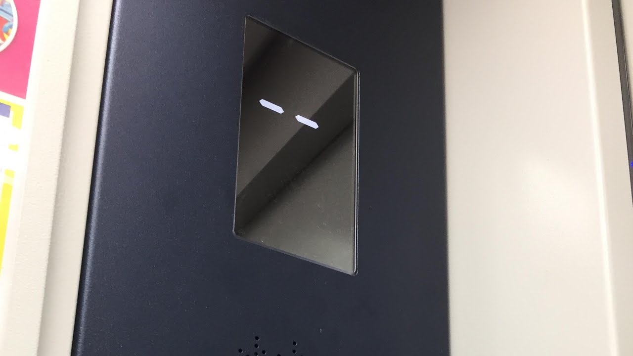 ЗАСТРЯЛ В КОНЦЕ ВИДЕО!😢 (Лифт NLM-2023г.в.) Город Магнитогорск, Советский переулок 10/1.