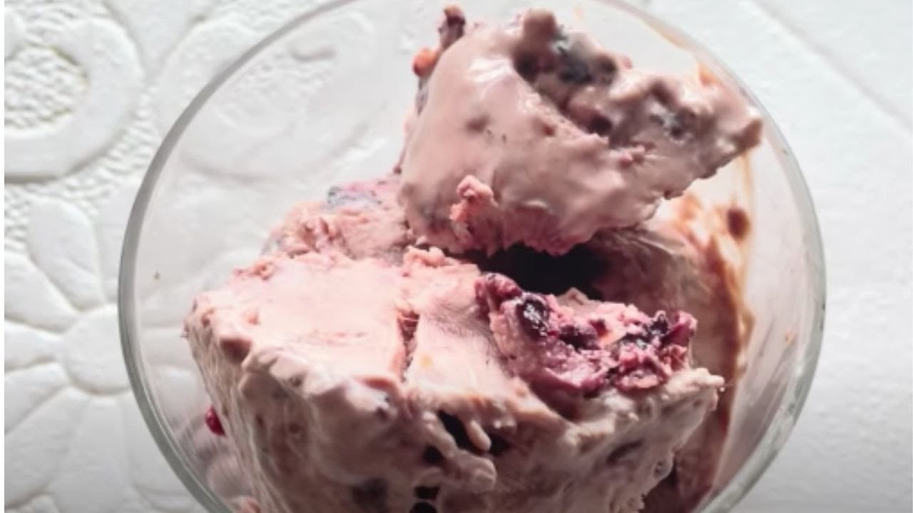 IRRESISTIBLE HELADO DE YOGUR CON FRUTOS ROJOS✨😋 FÁCIL Y CON POCOS INGREDIENTES!