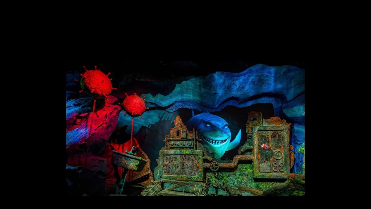 Disney Epcot The Seas with Nemo & Friends Ride POV and Aquarium
