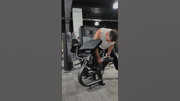 Preacher Curl Machine - Precor