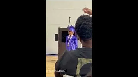 Kindergartener thanks his late mother in special graduation speech - DayDayNews