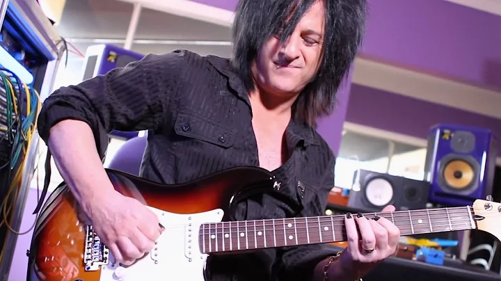 Roland G 5 VG Stratocaster® — Steve Stevens Demo