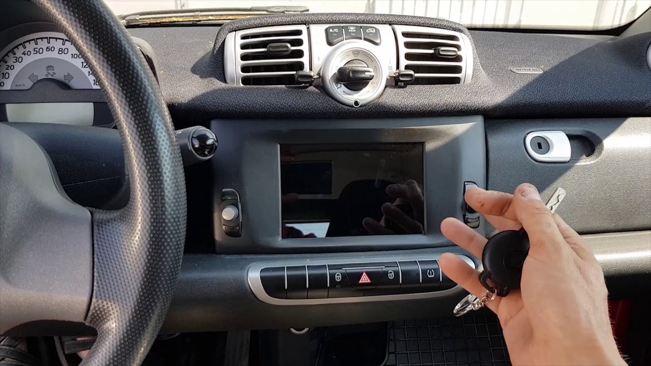 Установка планшета в автомобиль