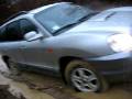 Hyundai Santa Fe 2003 splashing the mud