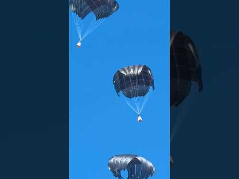 انزال جوي للمساعدات على غزة مساعدات إماراتية المساعدات الإنسانية دعم غزة طرد المساعدات فلسطين 