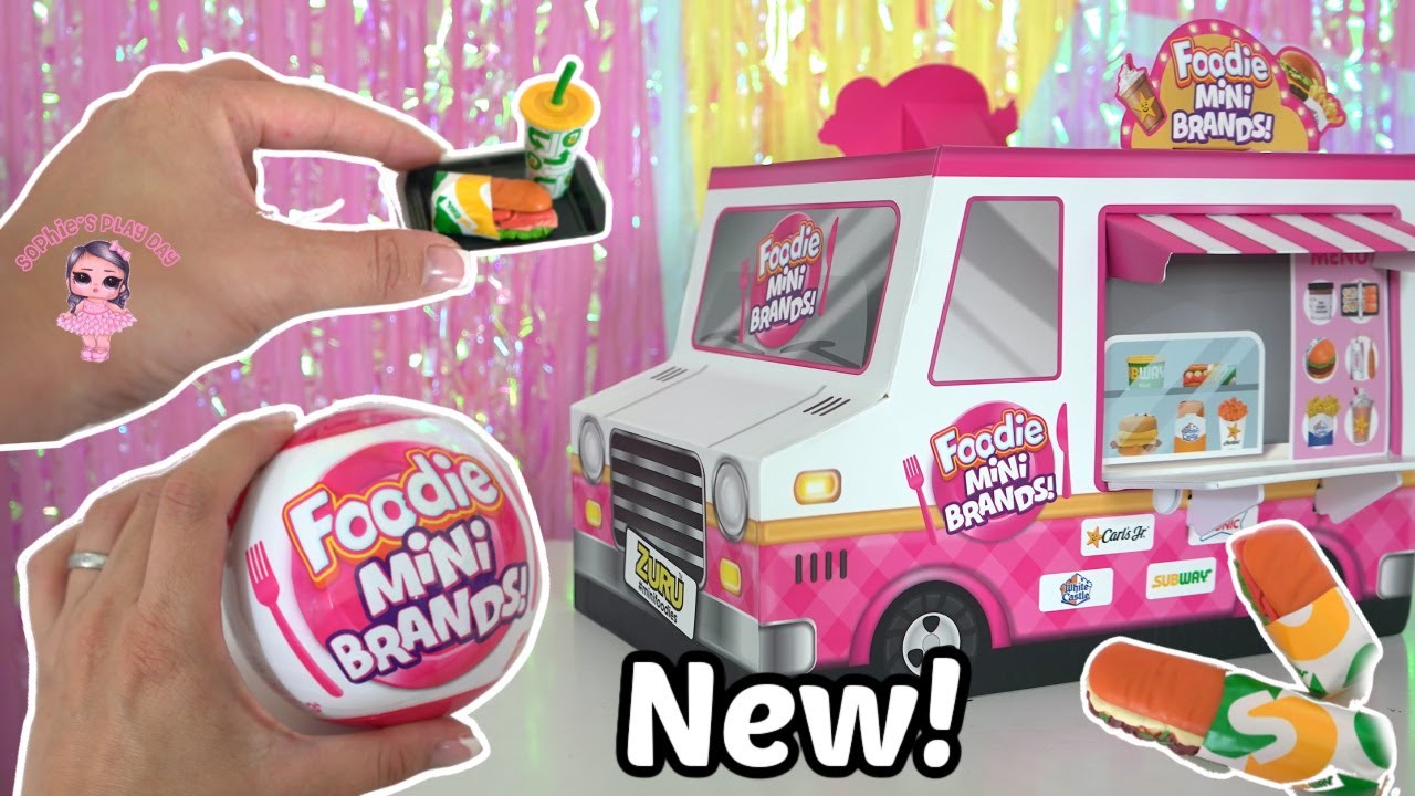 UNBOXING FOODIE MINI BRANDS COLLECTOR'S CASE! 