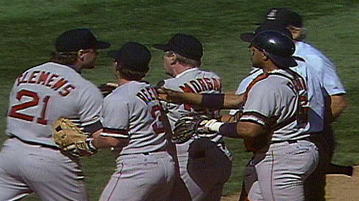 ALCS Gm4: Clemens ejected for disputing strike zone