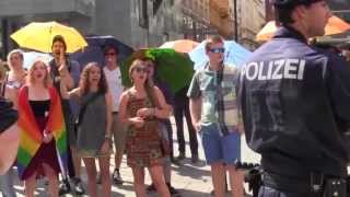 Marcha en defensa de la familia en Viena (junio 2013) En inglés