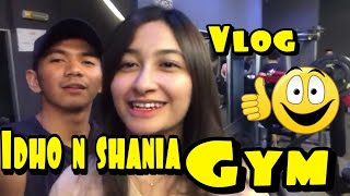 First flog IDHO N SHANIA lagi nge gym 😍😍😍😍