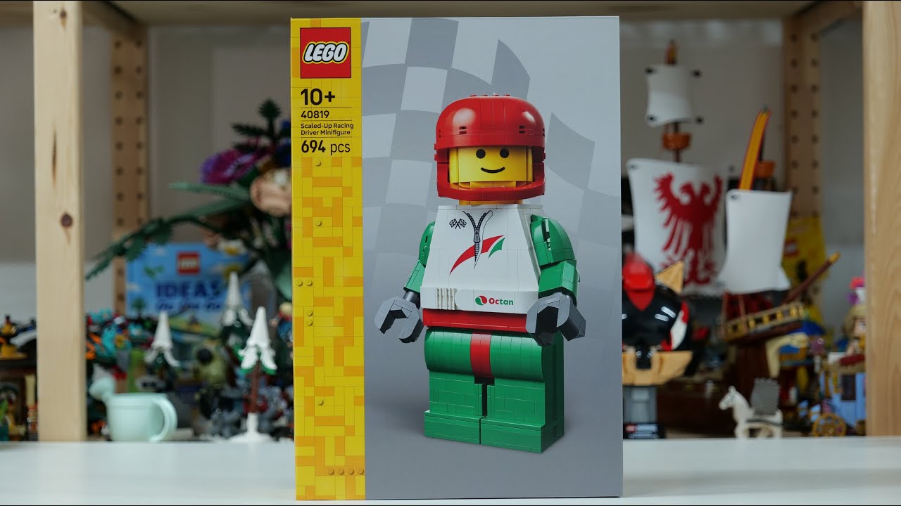 LEGO 40819 Up-Scaled Racing Driver Minifigure - LEGO Speed Build Review