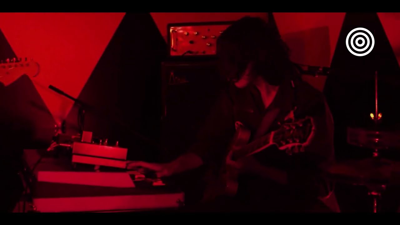 RED ROCKET 7 - DeadPan Gazes. Live Session à La Cartonnerie, Reims