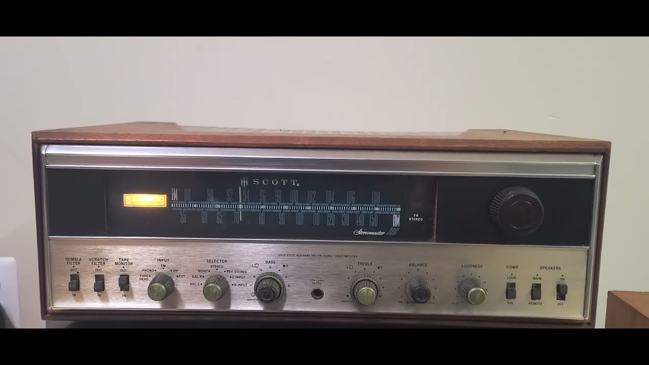 Scott Stereomaster 388 AM/FM Stereo Receiver.