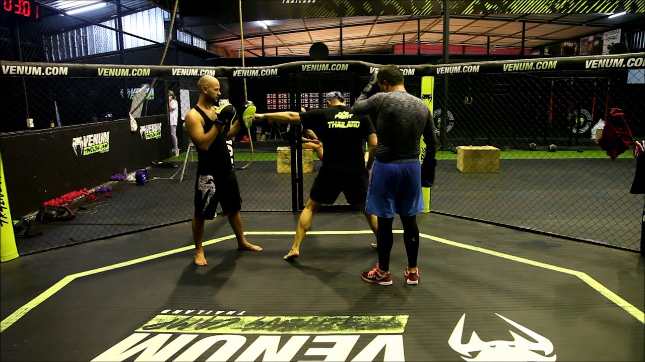 Школа бокса "Good Old Boxing" - Отработка техники на лапах(инста 19.06.19)