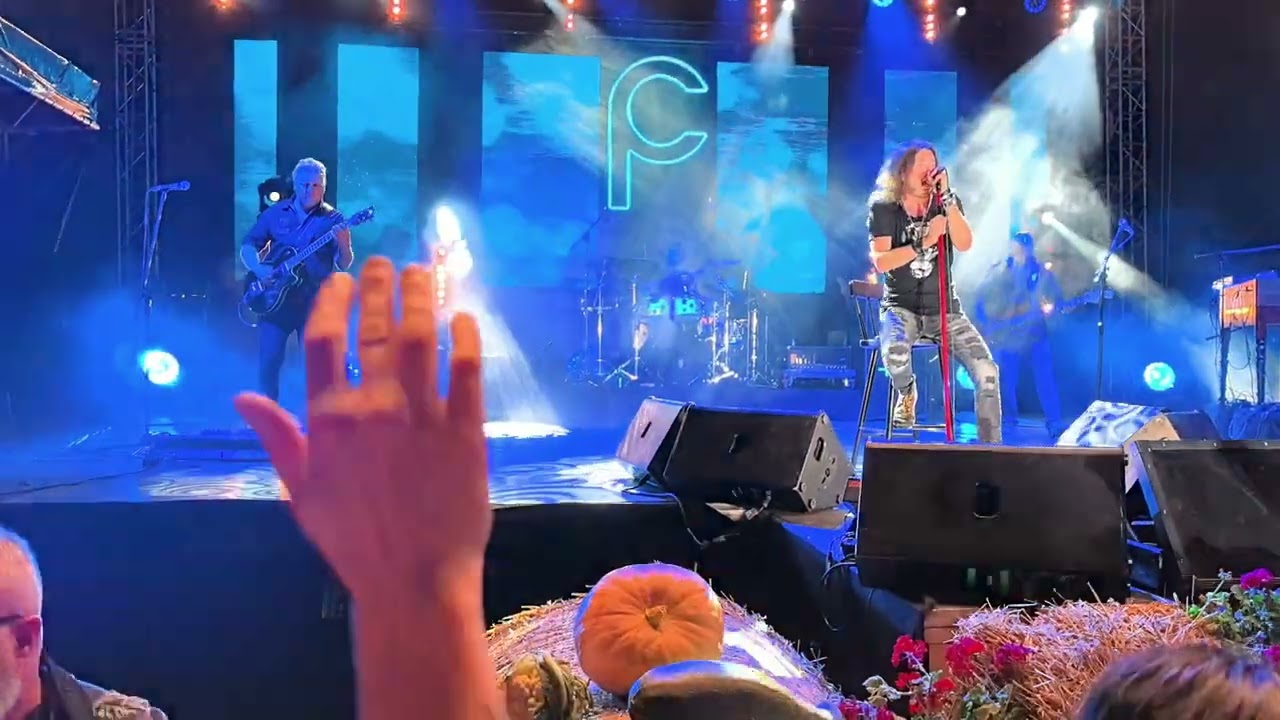 Latarnik-Piotr Cugowski