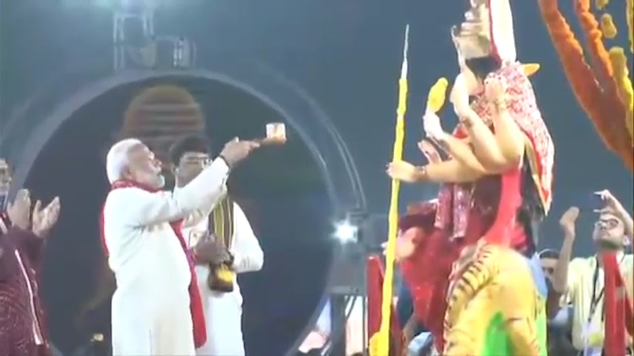 PM Modi attends Navratri festival, prays to Durga, watches garba