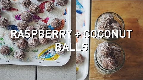 RASPBERRY AND COCONUT BALLS // VEGAN + GF + RAW
