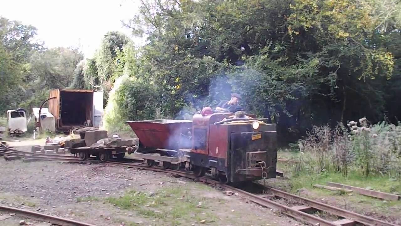 Ooops, Simplex falls off the track at Lea Bailey