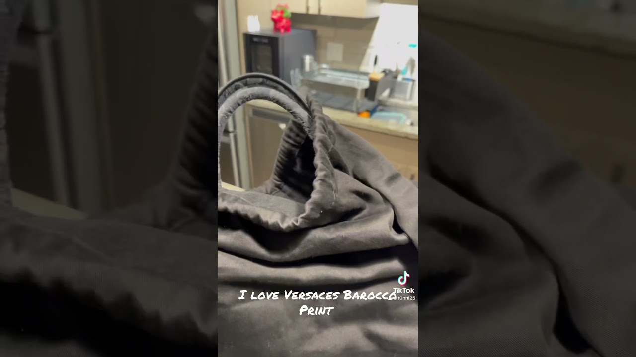 Come unbag my new Versace work tote with 