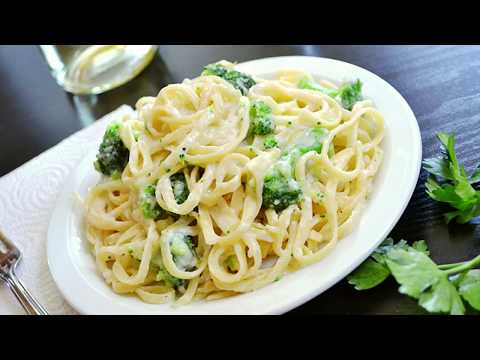 Chicken Fettuccine With Broccoli In Alfredo Sauce