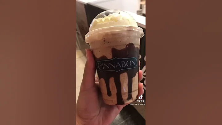 Cinnabon Obsession in Brisbane. #australia #queensland #shorts