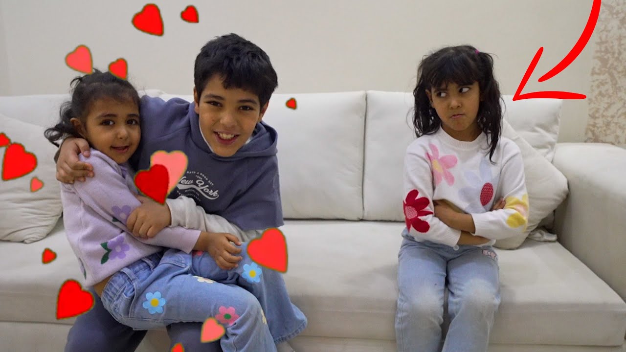 ميمي تغار من اختها ! شفا