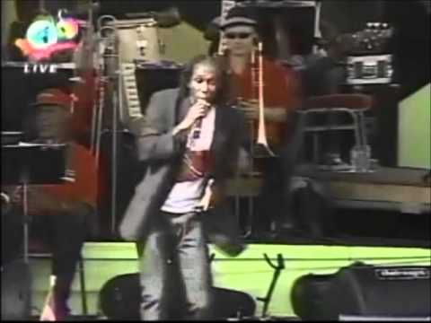 Calypso Fiesta 2012: Brian London - 'Doh Complain'