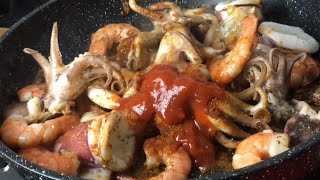 EP 10 | ผัดปลาหมึกกุ้งชอสเผ็ด spicy stir-fried squid &amp; shrimp