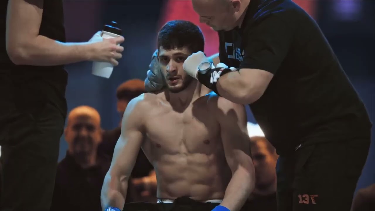 Tommy Azouz vs Artur Gasanov (KARATE COMBAT Season 4)